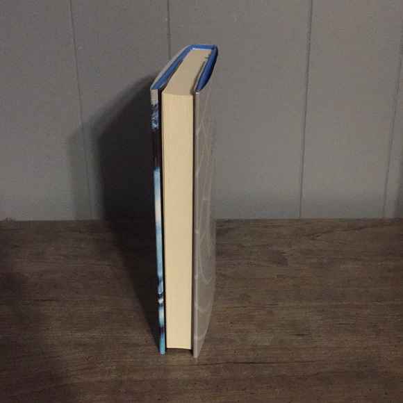 NWOT Signed Elites of Eden book - Picture 5 of 5